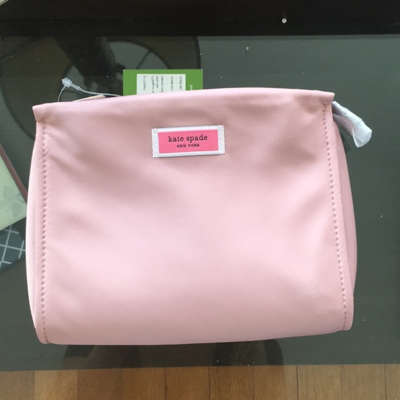 kate spade Handbags - Nwt kate spade make up bag